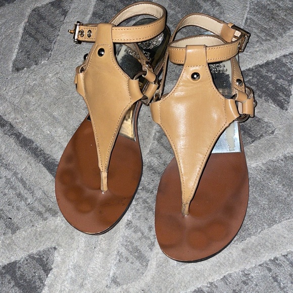Vince Camuto Adelina sandals - Picture 2 of 6